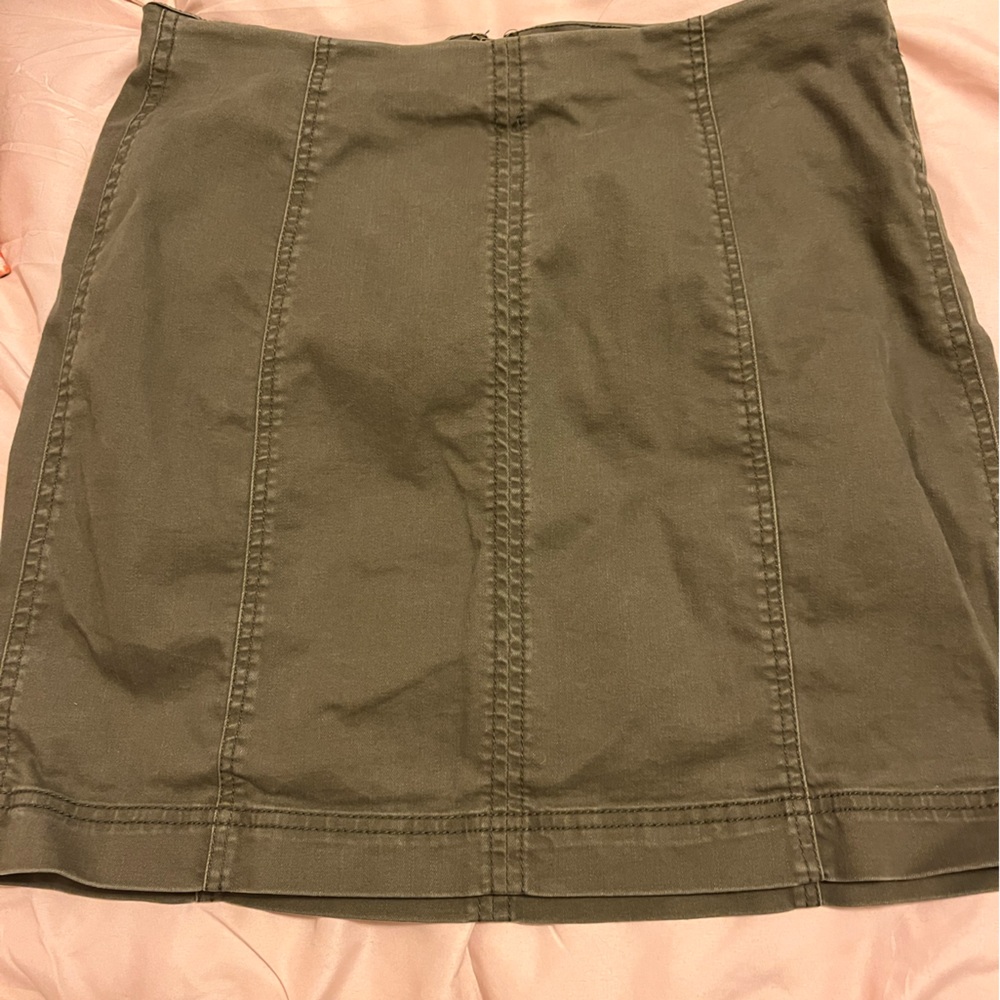 Casual short skirt size 13